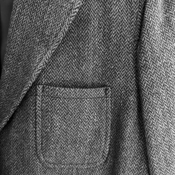 Herringbone tweed cropped jacket - Picture 3 of 4
